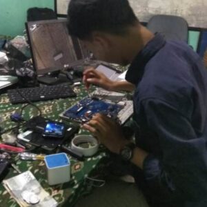 JASA SERVEICE LAPTOP PANGGILAN TERMURAH DI JOGJA