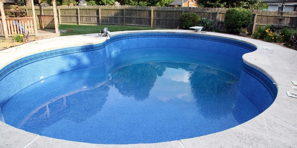 kontraktorkolamrenangprofesional-trijayapoolkontraktor-hargakontraktorkolamrenang-kontraktorkolamombak-kontraktorjacuzzi-kontraktorpembuatankolamrenang-21